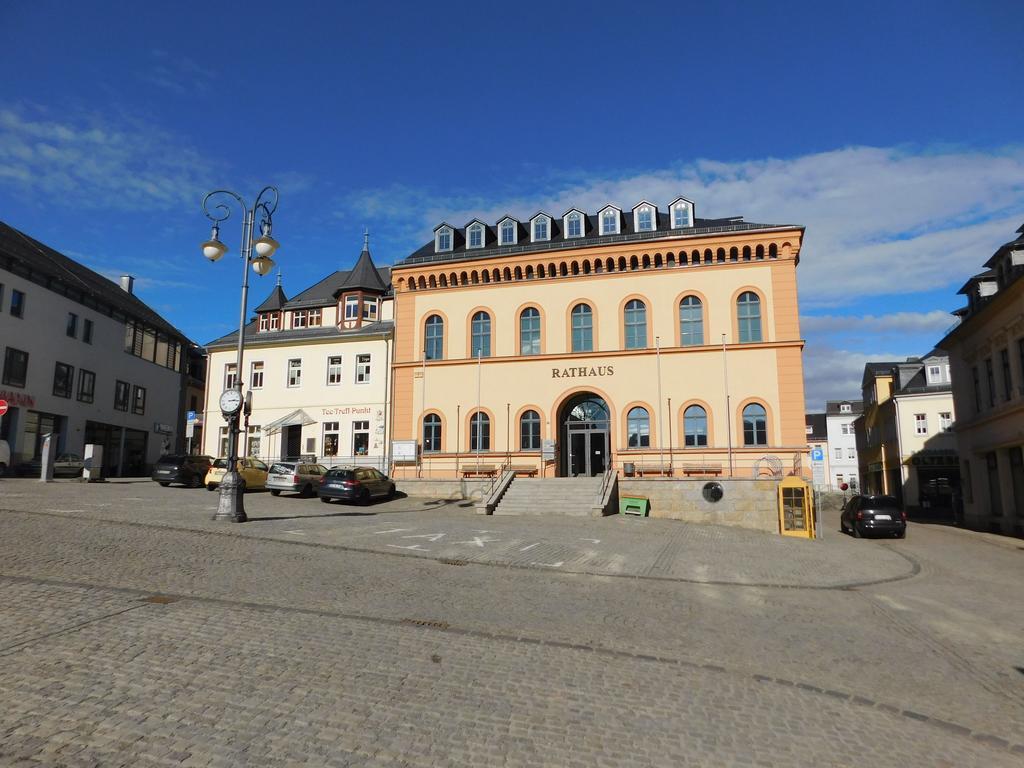 Hotel Am Park Reichenbach im Vogtland Exterior photo